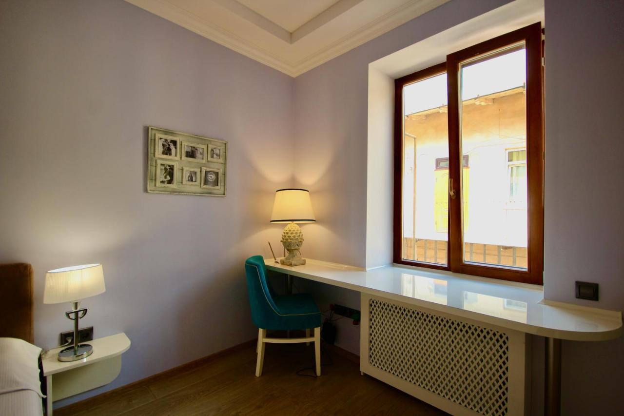 Romantic Lux Vivaldi Suite Svobode Avenue 39 Λβιβ Εξωτερικό φωτογραφία